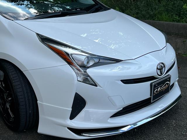 プリウス Ｓ　ガングリップコンビハンドル／アルミホイール／バックカメラ／ビルトインＥＴＣ／キーレス連動ドアミラー／ＡＵＴＯライト／ローダウン／エアロ／カスタム／ＬＥＤヘッドライト／スモーク／ＣＤ再生／スマートキー（31枚目）