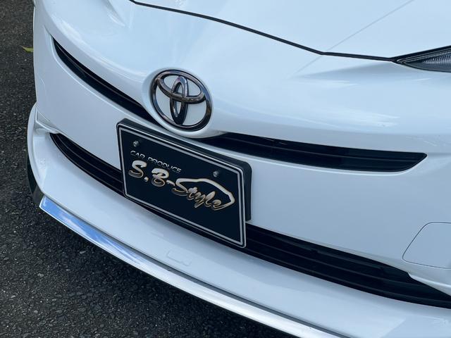 プリウス Ｓ　ガングリップコンビハンドル／アルミホイール／バックカメラ／ビルトインＥＴＣ／キーレス連動ドアミラー／ＡＵＴＯライト／ローダウン／エアロ／カスタム／ＬＥＤヘッドライト／スモーク／ＣＤ再生／スマートキー（34枚目）