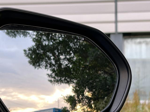 プリウス A ヘッドアップディスプレイ/ブラインドスポットモニター/ガングリップコンビハンドル/19インチホイール/ワイヤレス充電器/バックカメラ/ETC/クルコン/ヴァルド/イカリング/TSS/フォグ/エアロ(34枚目)