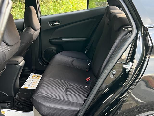 プリウス A ヘッドアップディスプレイ/ブラインドスポットモニター/ガングリップコンビハンドル/19インチホイール/ワイヤレス充電器/バックカメラ/ETC/クルコン/ヴァルド/イカリング/TSS/フォグ/エアロ(40枚目)