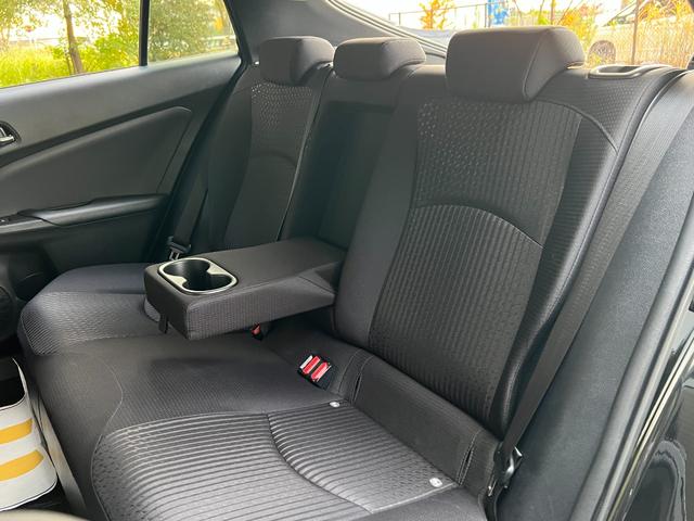 プリウス A ヘッドアップディスプレイ/ブラインドスポットモニター/ガングリップコンビハンドル/19インチホイール/ワイヤレス充電器/バックカメラ/ETC/クルコン/ヴァルド/イカリング/TSS/フォグ/エアロ(43枚目)