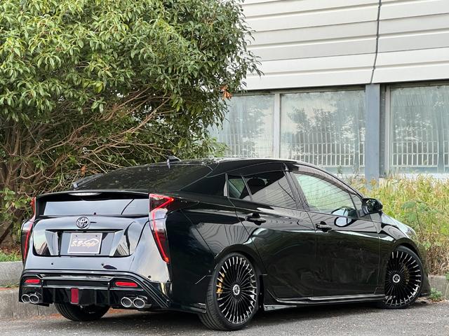 プリウス A ヘッドアップディスプレイ/ブラインドスポットモニター/ガングリップコンビハンドル/19インチホイール/ワイヤレス充電器/バックカメラ/ETC/クルコン/ヴァルド/イカリング/TSS/フォグ/エアロ(69枚目)