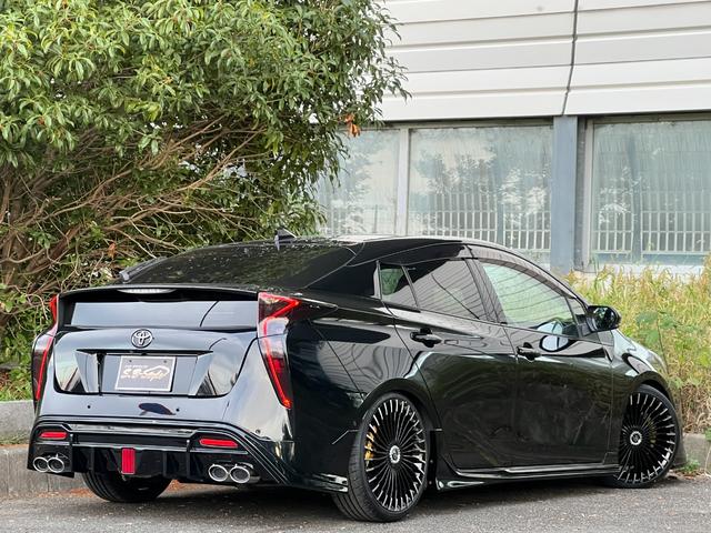 プリウス A ヘッドアップディスプレイ/ブラインドスポットモニター/ガングリップコンビハンドル/19インチホイール/ワイヤレス充電器/バックカメラ/ETC/クルコン/ヴァルド/イカリング/TSS/フォグ/エアロ(70枚目)