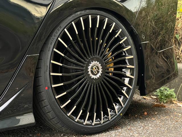 プリウス A ヘッドアップディスプレイ/ブラインドスポットモニター/ガングリップコンビハンドル/19インチホイール/ワイヤレス充電器/バックカメラ/ETC/クルコン/ヴァルド/イカリング/TSS/フォグ/エアロ(78枚目)