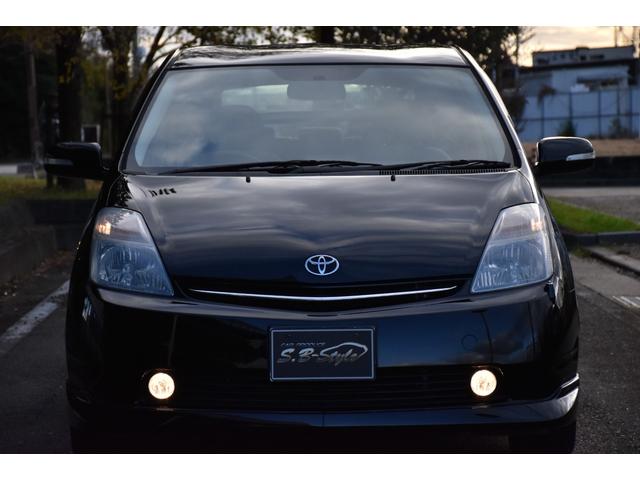 プリウス Ｇツーリングセレクション　地デジチューナー付き／ＥＴＣ／バックカメラ／ＣＤ／パーキングアシスト／クルーズコントロール／フルセグＴＶ／スマートキー／ＨＩＤヘッドライト／フォグランプ／パワーウインドウ（12枚目）