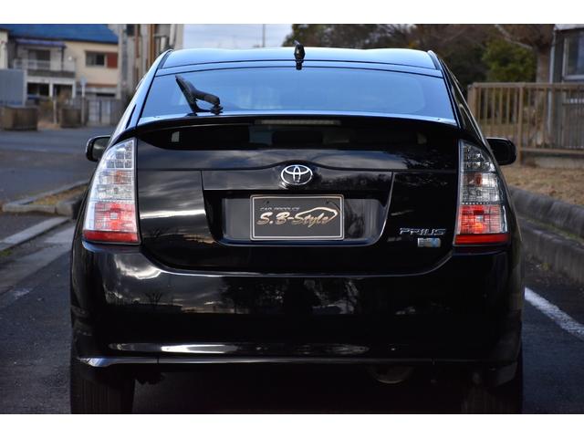 プリウス Ｇツーリングセレクション　地デジチューナー付き／ＥＴＣ／バックカメラ／ＣＤ／パーキングアシスト／クルーズコントロール／フルセグＴＶ／スマートキー／ＨＩＤヘッドライト／フォグランプ／パワーウインドウ（16枚目）