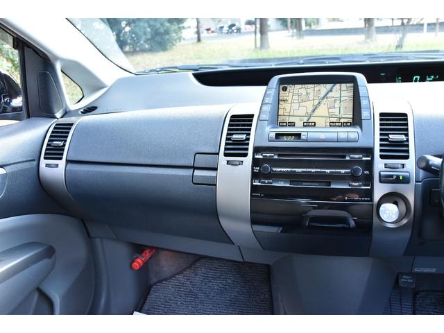 プリウス Ｇツーリングセレクション　地デジチューナー付き／ＥＴＣ／バックカメラ／ＣＤ／パーキングアシスト／クルーズコントロール／フルセグＴＶ／スマートキー／ＨＩＤヘッドライト／フォグランプ／パワーウインドウ（65枚目）