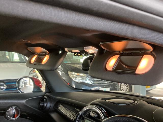 ＭＩＮＩ ジョンクーパーワークス　ＨＤＤナビ　バックモニター　ＥＴＣ　ＬＥＤライト　カーテンエアバッグ　インテリジェントキー　禁煙車（13枚目）