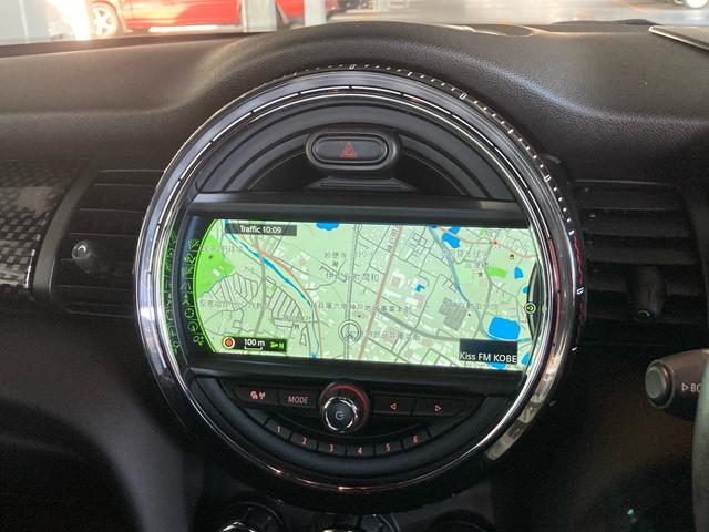 ＭＩＮＩ ジョンクーパーワークス　ＨＤＤナビ　バックモニター　ＥＴＣ　ＬＥＤライト　カーテンエアバッグ　インテリジェントキー　禁煙車（16枚目）