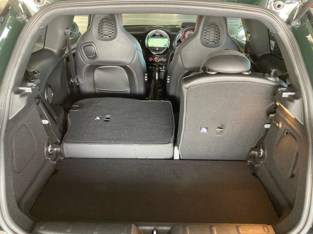 ＭＩＮＩ ジョンクーパーワークス　ＨＤＤナビ　バックモニター　ＥＴＣ　ＬＥＤライト　カーテンエアバッグ　インテリジェントキー　禁煙車（42枚目）