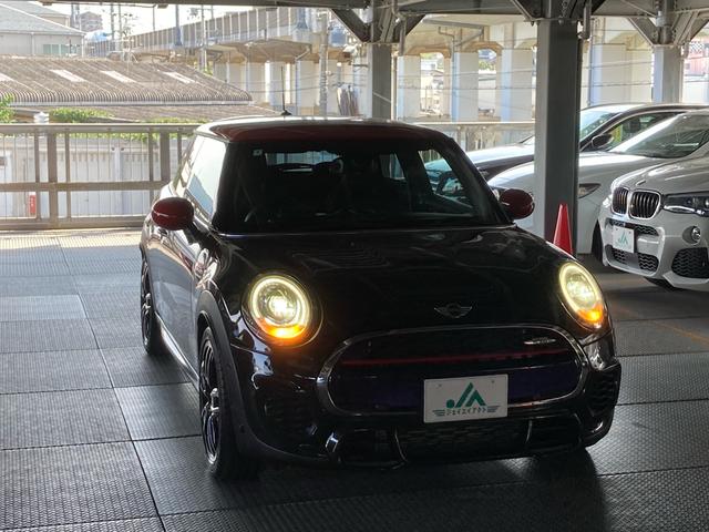 ＭＩＮＩ ジョンクーパーワークス　ＨＤＤナビ　バックモニター　ＥＴＣ　ＬＥＤライト　カーテンエアバッグ　インテリジェントキー　禁煙車（51枚目）