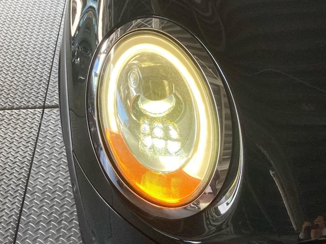ＭＩＮＩ ジョンクーパーワークス　ＨＤＤナビ　バックモニター　ＥＴＣ　ＬＥＤライト　カーテンエアバッグ　インテリジェントキー　禁煙車（52枚目）