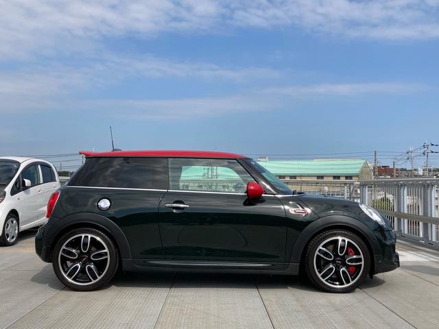 ＭＩＮＩ ジョンクーパーワークス　ＨＤＤナビ　バックモニター　ＥＴＣ　ＬＥＤライト　カーテンエアバッグ　インテリジェントキー　禁煙車（58枚目）