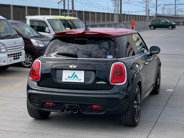 ＭＩＮＩ ジョンクーパーワークス　ＨＤＤナビ　バックモニター　ＥＴＣ　ＬＥＤライト　カーテンエアバッグ　インテリジェントキー　禁煙車（59枚目）