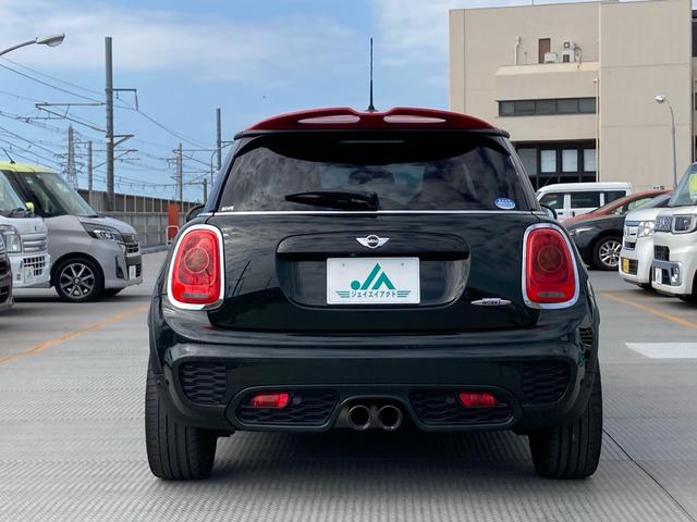 ＭＩＮＩ ジョンクーパーワークス　ＨＤＤナビ　バックモニター　ＥＴＣ　ＬＥＤライト　カーテンエアバッグ　インテリジェントキー　禁煙車（60枚目）