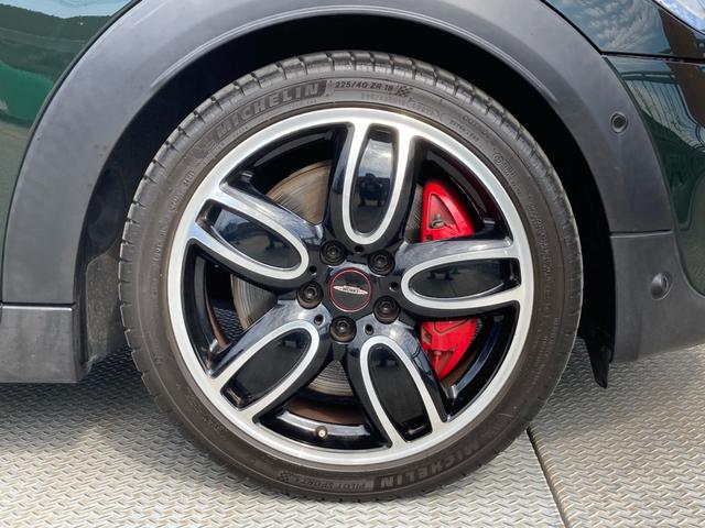 ＭＩＮＩ ジョンクーパーワークス　ＨＤＤナビ　バックモニター　ＥＴＣ　ＬＥＤライト　カーテンエアバッグ　インテリジェントキー　禁煙車（73枚目）