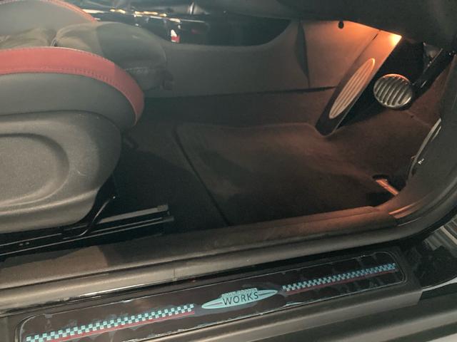 MINI ジョンクーパーワークス クラブマン 衝突被害軽減ブレーキ 純正ナビ バックカメラ ドラレコ 純正ミラー一体型ETC 純正19インチアルミホイール シートヒーター アクティブクルーズコントロール パドルシフト(41枚目)