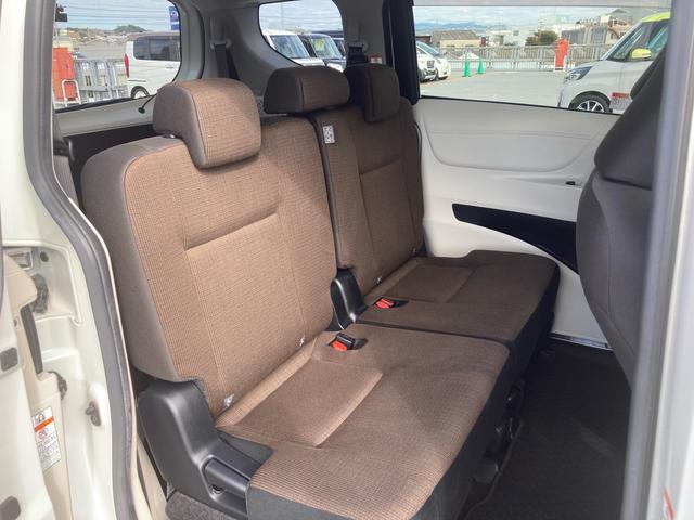 シエンタ Ｇ　衝突被害軽減ブレーキ　両側パワースライドドア　ナビ・フルセグＴＶ　ＤＶＤ　前後ドライブレコーダー　ヘッドライトＬＥＤ　ＥＴＣ　禁煙　スマートキー　プッシュスタート（17枚目）