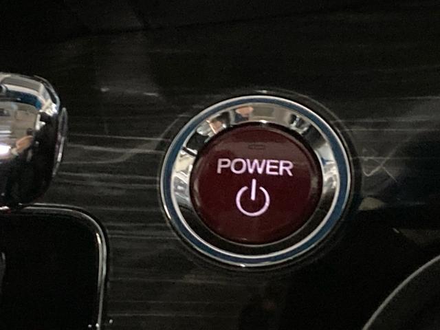 オデッセイハイブリッド ハイブリッドアブソルート・ホンダセンシングEXパック 衝突被害軽減ブレーキ ナビTV 後席モニター Bluetooth DVD 全方位カメラ 両側電動スライドドア クルーズコントロール ETC LEDライト パワーシート スマートキー プッシュスタート(31枚目)