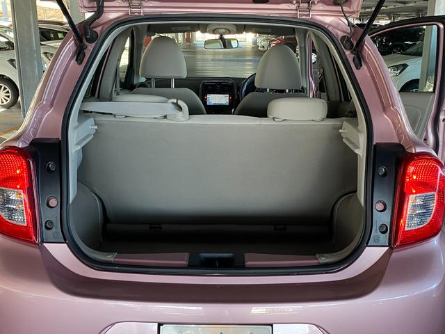 マーチ ボレロ　ＡＵＸ接続　横滑防止装置　電動格納ミラー　ＤＶＤ再生　ナビＴＶ　アイドリングＳ　パワーウィンドウ　禁煙　イモビライザー　フルセグＴＶ　キーレス　スマートキー　ＢＬＵＥＴＯＯＴＨ　オートライト（49枚目）