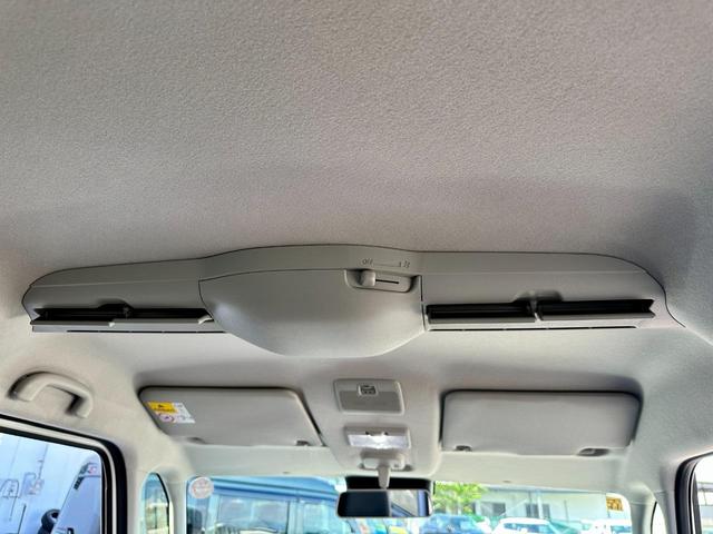 スペーシアカスタム ハイブリッドＸＳ　純正９インチメモリーナビ・スマホ接続・Ｂｌｕｅｔｏｏｔｈ　全方位カメラ　フルセグＴＶ　両側電動スライドドア　マルチユースフラップ　前席シートヒーター　ステアリングヒーター　リアスリムサーキュレーター（17枚目）