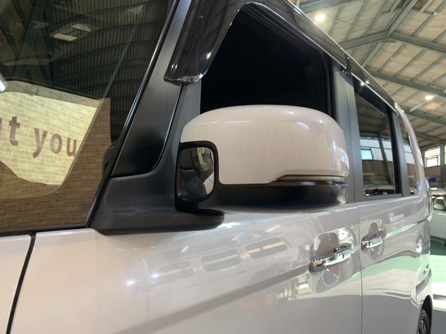 N-BOXカスタム G・Lターボホンダセンシング ETC ホンダセンシング クルーズコントロール ハーフレザーシート パドルシフト ステアリングスイッチ オートライト シーケンシャルパターンランプ  USB充電ソケット LEDヘッドライト(38枚目)