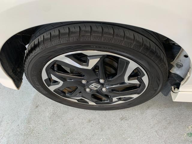 N-BOXカスタム G・Lターボホンダセンシング ETC ホンダセンシング クルーズコントロール ハーフレザーシート パドルシフト ステアリングスイッチ オートライト シーケンシャルパターンランプ  USB充電ソケット LEDヘッドライト(52枚目)