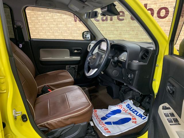 【アクセス便利】当店は竜王IC・栗東湖南ICから車で15分。滋賀県湖南市にある大型ショッピングセンター『イオンタウン湖南』内にある自動車販売店です。お買い物ついでにお気軽にお立ちよりください。