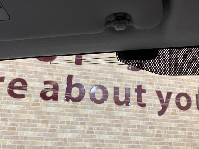 アルトラパン X Android純正ナビ 全方位カメラ アイドリングストップ レーダーブレーキサポート 運転席シートヒータ USB充電ソケット ステアリングスイッチ 純正アルミホイール 本革巻きステアリングオートライト(10枚目)