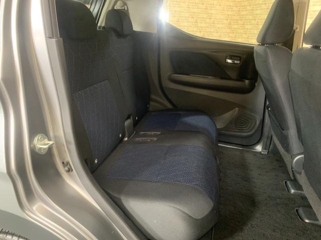 eKクロス G 純正ディスプレイオーディオ ETC Eアシスト LEDヘッドライト オートライト フォグランプ ステアリングスイッチ 前席シートヒータ センターアームレスト アイドリングストップ バックカメラ(27枚目)