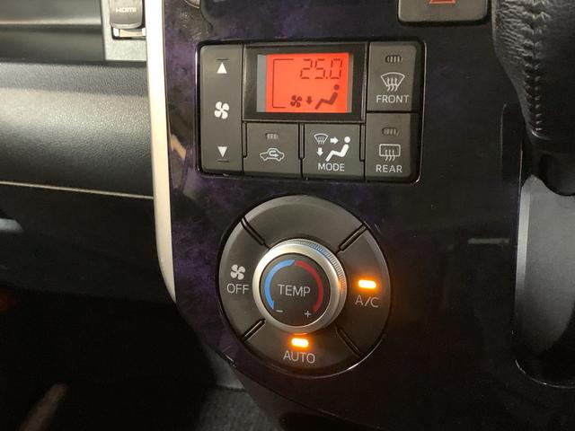 タント カスタムRS トップエディションSAII 純正SDナビ フルセグTV バックカメラ ETC 両側パワースライドドア 革巻きステアリング ステアリングスイッチ オートライト ハーフレザーシート リアロールサンシェード フロントイルミネーション(14枚目)