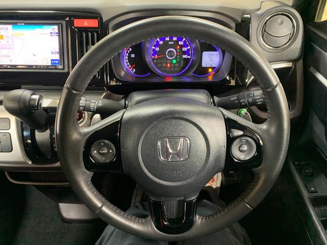 N-WGNカスタム G・ターボパッケージ 純正SDナビ ワンセグテレビ バックカメラ 純正HIDヘッドライト 革巻きステアリング オートライト ステアリングスイッチ パドルシフト ハーフレザーシート クルーズコントロール(9枚目)