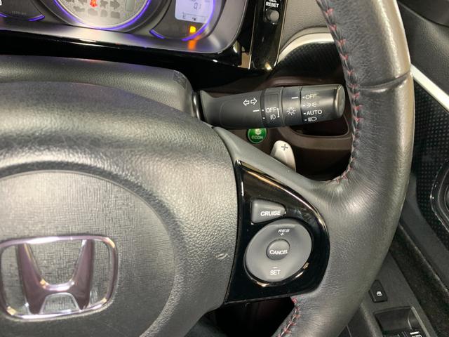 N-WGNカスタム G・ターボパッケージ 純正SDナビ ワンセグテレビ バックカメラ 純正HIDヘッドライト 革巻きステアリング オートライト ステアリングスイッチ パドルシフト ハーフレザーシート クルーズコントロール(11枚目)