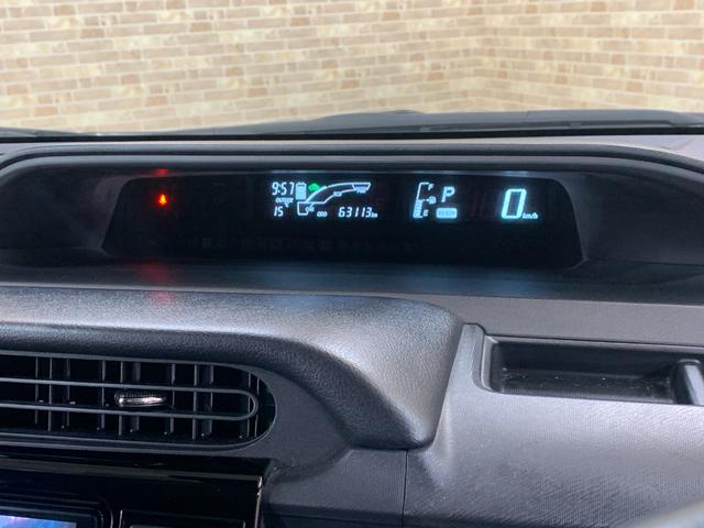 アクア Ｇブラックソフトレザーセレクション　純正９インチＳＤナビ　フルセグ　ビルトインＥＴＣ　プロジェクターヘッドライト　ＬＥＤヘッドライト　クルーズコントロール　前席シートヒータ　フォグランプ　社外アルミホイール　バックカメラ（13枚目）