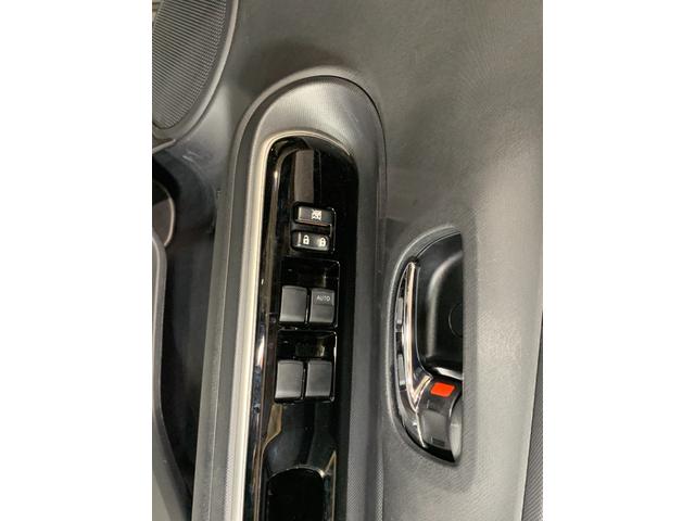 アクア Ｇブラックソフトレザーセレクション　純正９インチＳＤナビ　フルセグ　ビルトインＥＴＣ　プロジェクターヘッドライト　ＬＥＤヘッドライト　クルーズコントロール　前席シートヒータ　フォグランプ　社外アルミホイール　バックカメラ（15枚目）