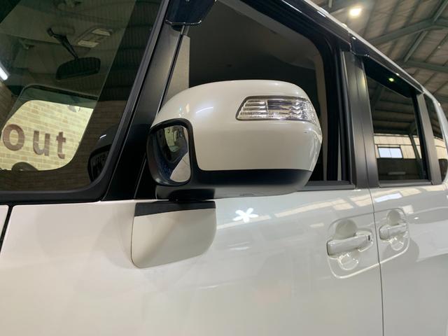 N-BOX G SSパッケージ 純正SDナビ ワンセグテレビ バックカメラ 左側パワースライドドア ハロゲンヘッドライト ステアリングスイッチ オートライト フロントフォグランプ ヘッドライトレベライザー 電動格納式ドアミラー(30枚目)