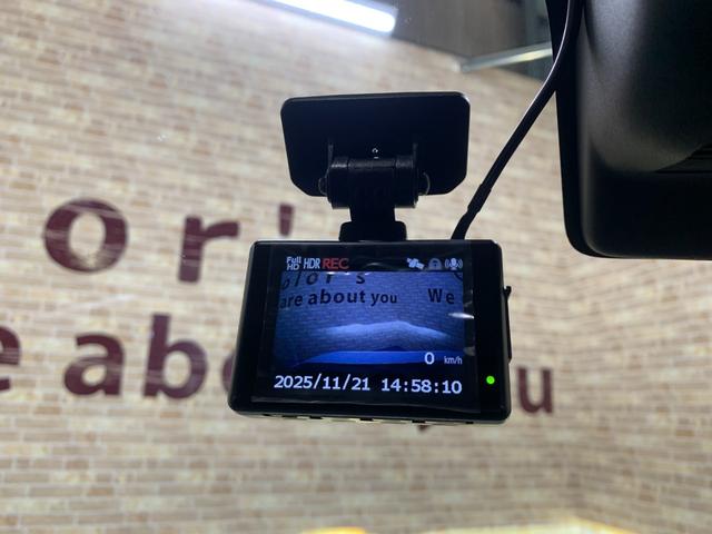 ソリオ ハイブリッドＭＺ　純正ディスプレイオーディオ　全方位モニター　ＥＴＣ　クルーズコントロール　デュアルカメラブレーキサポート　ステアリングスイッチ　前席シートヒーター　リアスリムサーキュレーター　レンタアップ車（19枚目）