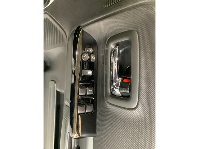 フレアワゴンカスタムスタイル ハイブリッドＸＴ　ワンオーナー車　パイオニアＳＤナビ　フルセグ　ＥＴＣ２．０　レーダーブレーキサポート　前後ドライブレコーダ　全方位モニター　クルーズコントロール　運転席シートヒータ　ロールサンシェード（21枚目）