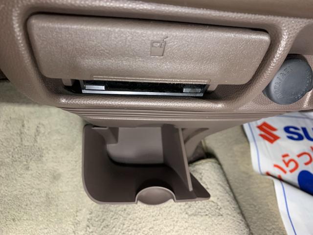 アルトラパンショコラ Ｇ　純正ＳＤナビ　ワンセグ　電格ドアミラー　プッシュスタートエンジン　オートライト　ＨＩＤヘッドライト　オリジナルシートカバー　純正１４インチアルミホイール　チルトステアリング　盗難防止システム（13枚目）