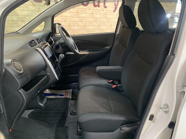 ｅＫカスタム Ｍ　ケンウッドＳＤナビ　ワンセグ　ＥＴＣ　アイドリングストップ　電格ドアミラー　ＨＩＤヘッドライト　フォグランプ　ＵＶカットプライバシーガラス　集中ドアロック　パワーウィンドウ（26枚目）