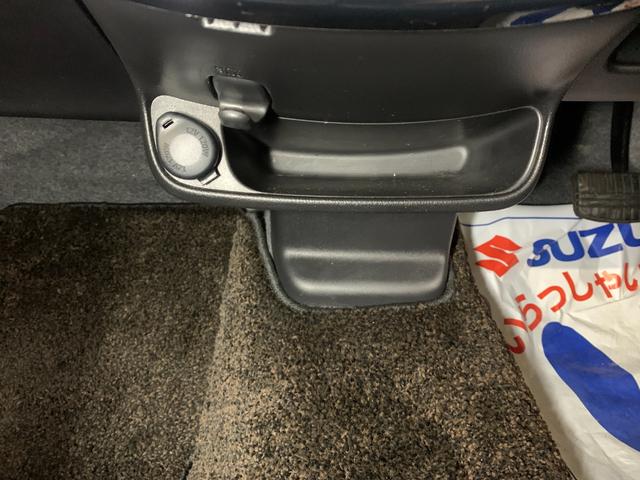 デイズ ハイウェイスター　Ｘ　純正ＳＤナビ　フルセグテレビ　アラウンドビューモニター　ＥＴＣ　アイドリングストップ　オートライト　エマージェンシーブレーキ　革巻きステアリング　ステアリングスイッチ（22枚目）