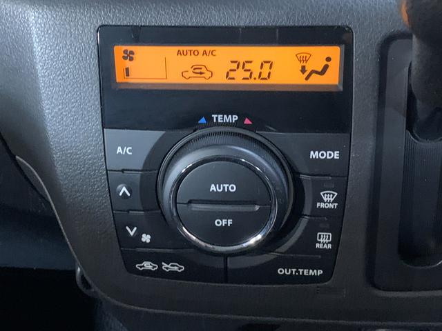 スペーシアカスタム ＧＳ　純正ＳＤナビ　ワンセグテレビ　左側パワースライドドア　純正ＨＩＤヘッドライト　デュアルカメラブレーキサポート　ステアリングスイッチ　シートヒーター　オートライト　チルトステアリング（12枚目）