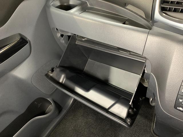 スペーシアカスタム ＧＳ　純正ＳＤナビ　ワンセグテレビ　左側パワースライドドア　純正ＨＩＤヘッドライト　デュアルカメラブレーキサポート　ステアリングスイッチ　シートヒーター　オートライト　チルトステアリング（17枚目）