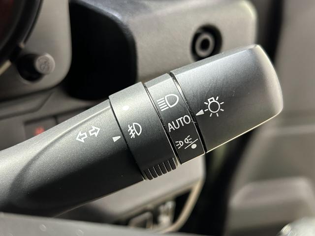 ジムニー ＸＣ　保証付き　修復歴無　４ＷＤ　ターボ　４速ＡＴ　ＤＳＢＳ　ＥＳＣ　レーンアシスト　クルコン　シートヒーター　ＨＤＣ　ＬＥＤオートライト　フォグ　純正１６インチＡＷ　Ｐスタート　Ａストップ　スマートキー（12枚目）