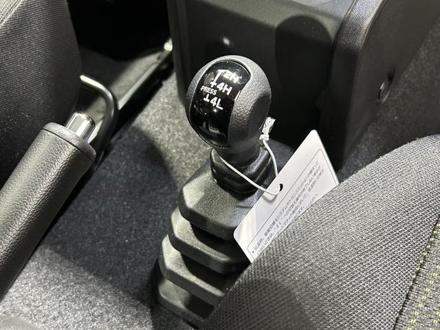 ジムニー ＸＣ　保証付き　修復歴無　４ＷＤ　ターボ　４速ＡＴ　ＤＳＢＳ　ＥＳＣ　レーンアシスト　クルコン　シートヒーター　ＨＤＣ　ＬＥＤオートライト　フォグ　純正１６インチＡＷ　Ｐスタート　Ａストップ　スマートキー（70枚目）