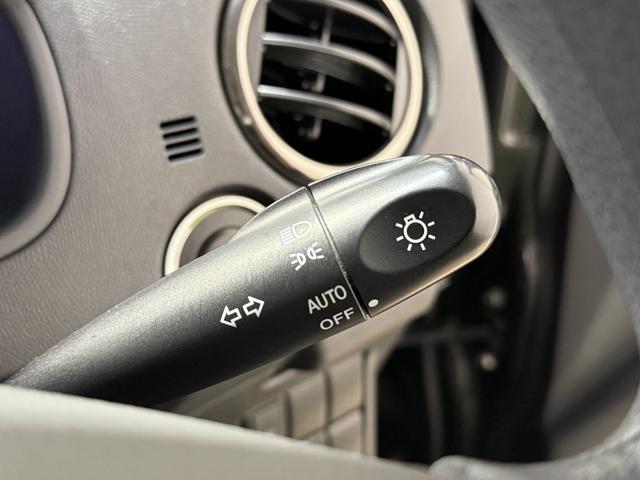 パレットＳＷ ＸＳ　保証付き　修復歴無　電動スライド　ＨＩＤ　フォグ　オートライト　Ｐスタート　ナビＴＶ　オートエアコン　スマートキー　純正１４インチＡＷ　ウィンカー付電動格納ミラー　ベンチシート　フルフラット　ＡＢＳ（10枚目）