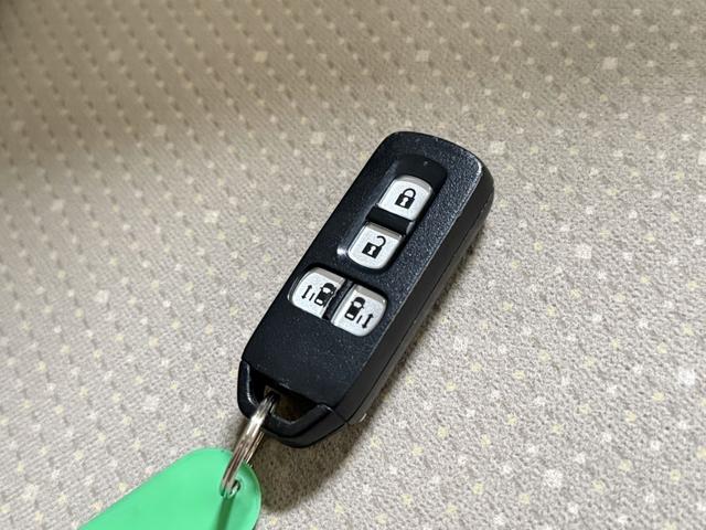Ｎ－ＢＯＸ Ｇ・Ｌパッケージ　保証付き　修復歴無　ＥＴＣ　Ｂカメラ　両ＰＳＤ　ナビＴＶ　ＤＶＤ　ＣＤ　ＵＳＢ　ＥＳＣ　Ｐスタート　Ａストップ　ステリモ　オートエアコン　スマートキー　社外１３インチＡＷ　電動格納ミラー　ベンチシート（78枚目）