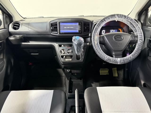 ミライース Ｌ　ＳＡＩＩＩ　保証付き　修復歴無　ＥＴＣ　メモリーナビ　フルセグＴＶ　Ｂｌｕｅｔｏｏｔｈ　ＤＶＤ　ＣＤ　衝突被害軽減Ｂ　横滑り防止　クリアランスソナー　オートハイビーム　アイドリングストップ　キーレス　レベライザー（6枚目）