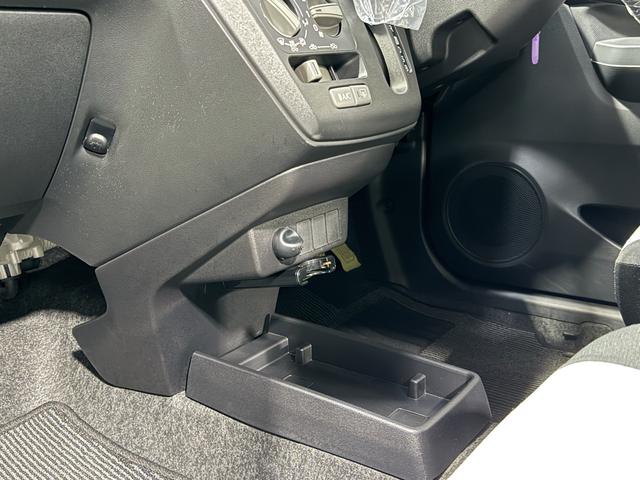 ミライース Ｌ　ＳＡＩＩＩ　保証付き　修復歴無　ＥＴＣ　メモリーナビ　フルセグＴＶ　Ｂｌｕｅｔｏｏｔｈ　ＤＶＤ　ＣＤ　衝突被害軽減Ｂ　横滑り防止　クリアランスソナー　オートハイビーム　アイドリングストップ　キーレス　レベライザー（71枚目）