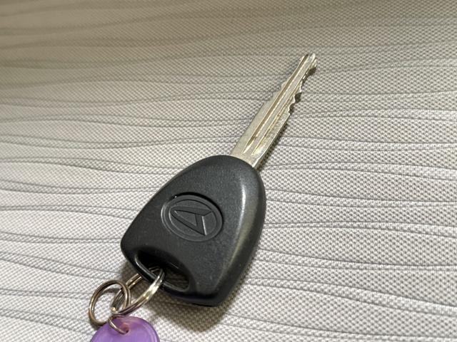 ミライース Ｌ　ＳＡＩＩＩ　保証付き　修復歴無　ＥＴＣ　メモリーナビ　フルセグＴＶ　Ｂｌｕｅｔｏｏｔｈ　ＤＶＤ　ＣＤ　衝突被害軽減Ｂ　横滑り防止　クリアランスソナー　オートハイビーム　アイドリングストップ　キーレス　レベライザー（74枚目）
